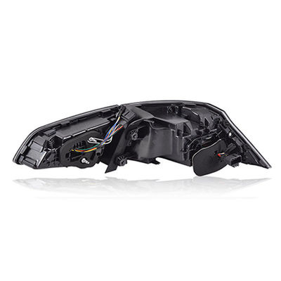 Αντικαταστήστε τα πίσω φώτα του Volkswagen Magotan B8 με φώτα LED και σήματα στροφής